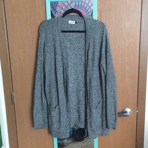 Black and white knit pocket cardigan